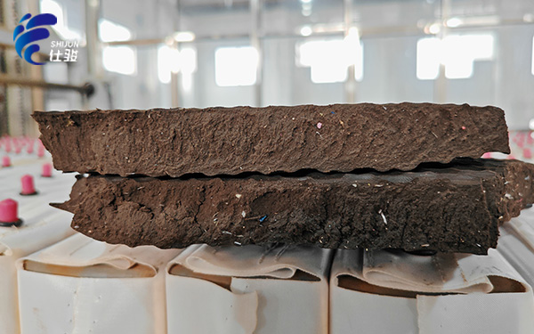 青島仕駿-污泥調(diào)理劑,污泥脫水增效劑制造商