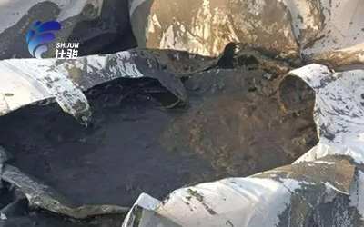 使用污泥調理劑調理后壓出來污泥的含水率，污泥脫水效果明顯